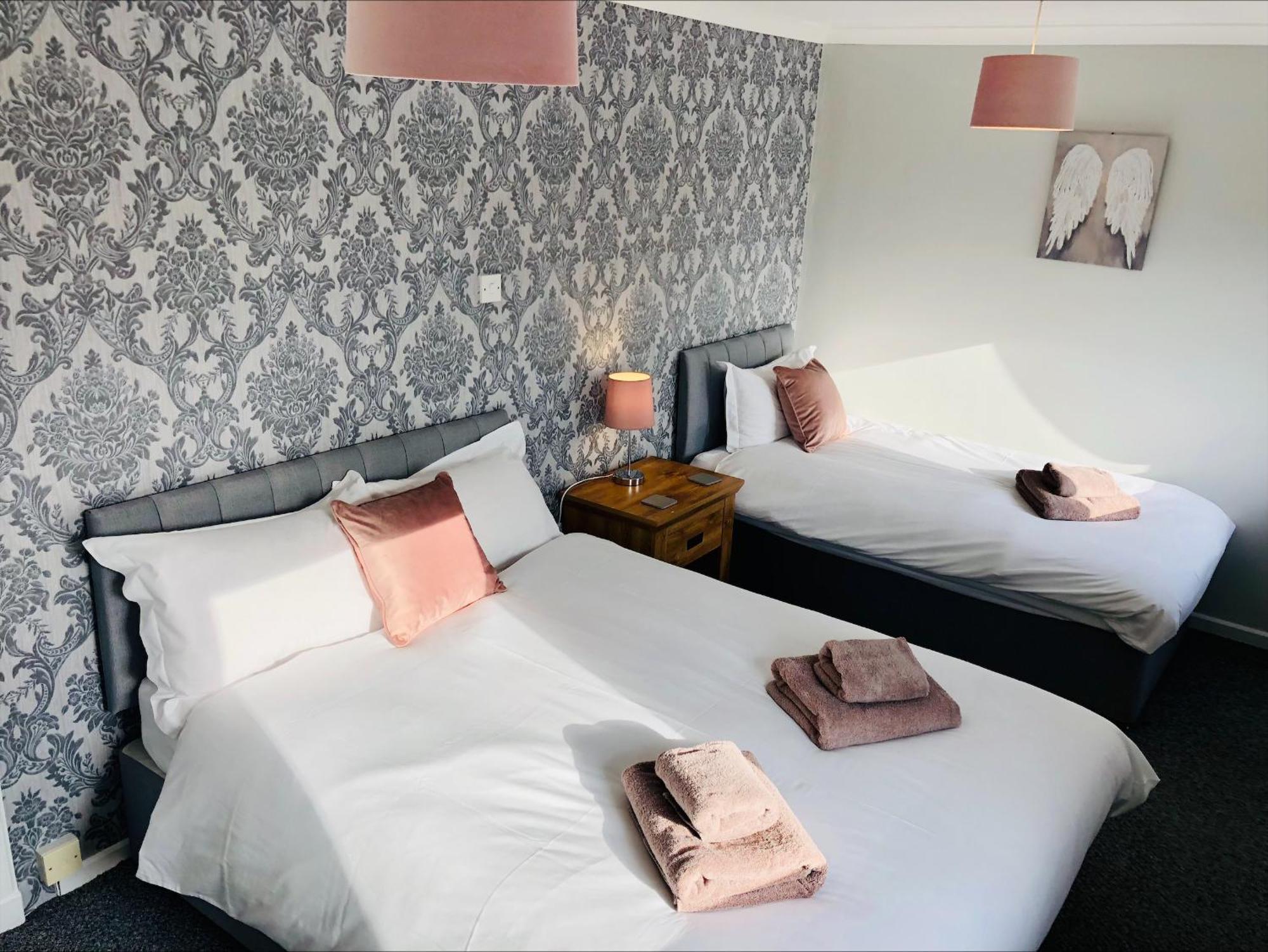 Springbank Holiday Home Дънфърмлин Екстериор снимка